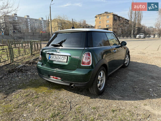 Зеленый Мини Hatch, объемом двигателя 1.6 л и пробегом 178 тыс. км за 7600 $, фото 3 на Automoto.ua