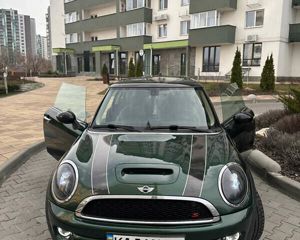 Зелений Міні Hatch, об'ємом двигуна 1.6 л та пробігом 189 тис. км за 8500 $, фото 23 на Automoto.ua