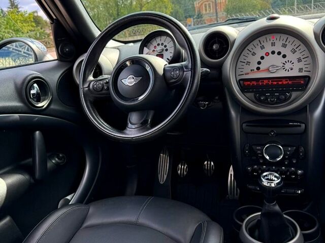 Зелений Міні Hatch, об'ємом двигуна 1.6 л та пробігом 252 тис. км за 7000 $, фото 10 на Automoto.ua