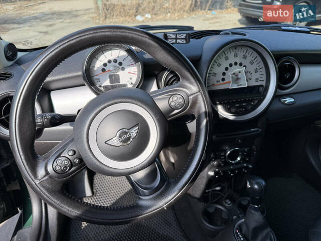Зеленый Мини Hatch, объемом двигателя 1.6 л и пробегом 178 тыс. км за 7600 $, фото 6 на Automoto.ua