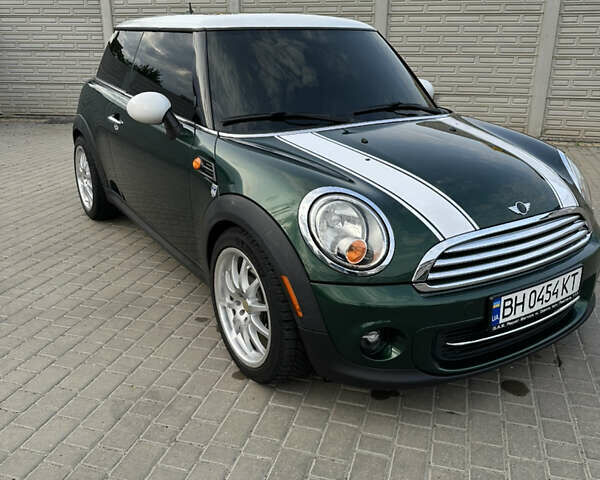 Зеленый Мини Hatch, объемом двигателя 1.6 л и пробегом 190 тыс. км за 8300 $, фото 10 на Automoto.ua
