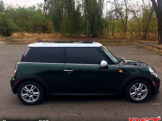 Зеленый Мини Hatch, объемом двигателя 1.6 л и пробегом 255 тыс. км за 7300 $, фото 4 на Automoto.ua