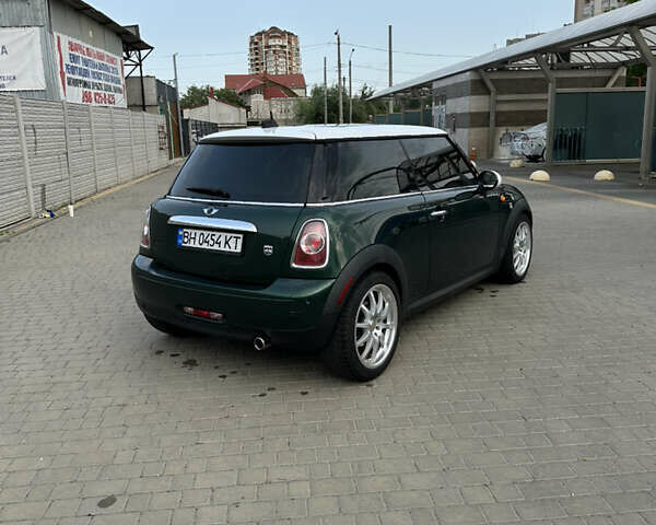 Зеленый Мини Hatch, объемом двигателя 1.6 л и пробегом 190 тыс. км за 8300 $, фото 18 на Automoto.ua