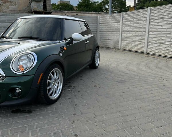 Зеленый Мини Hatch, объемом двигателя 1.6 л и пробегом 190 тыс. км за 8300 $, фото 6 на Automoto.ua
