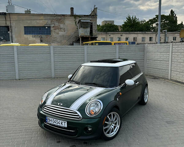 Зеленый Мини Hatch, объемом двигателя 1.6 л и пробегом 190 тыс. км за 8300 $, фото 45 на Automoto.ua