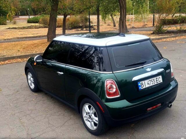 Зеленый Мини Hatch, объемом двигателя 1.6 л и пробегом 255 тыс. км за 7300 $, фото 6 на Automoto.ua