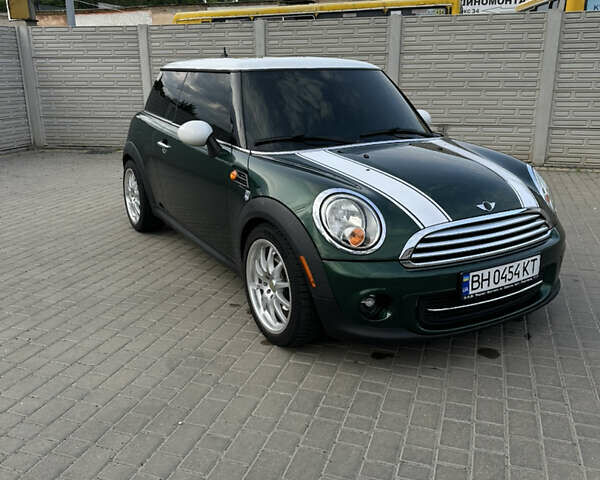 Зеленый Мини Hatch, объемом двигателя 1.6 л и пробегом 190 тыс. км за 8300 $, фото 12 на Automoto.ua