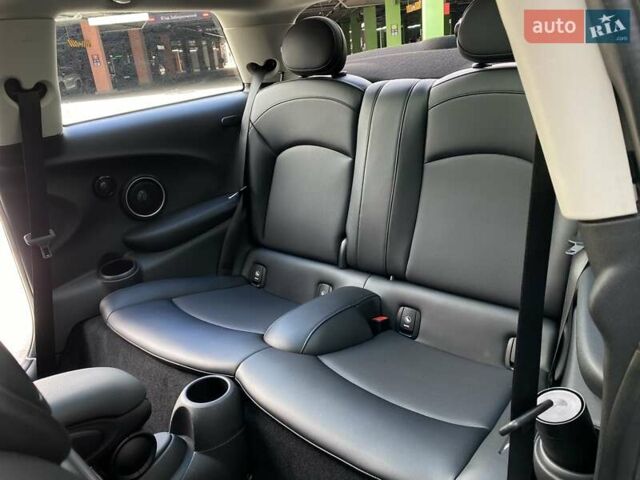 Зелений Міні Hatch, об'ємом двигуна 2 л та пробігом 90 тис. км за 15990 $, фото 8 на Automoto.ua