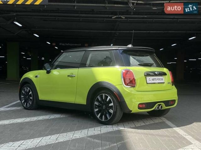 Зелений Міні Hatch, об'ємом двигуна 2 л та пробігом 90 тис. км за 15990 $, фото 4 на Automoto.ua