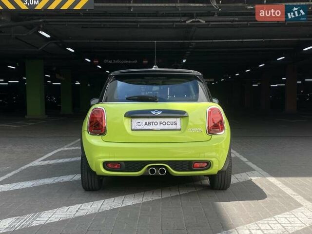 Зелений Міні Hatch, об'ємом двигуна 2 л та пробігом 90 тис. км за 15990 $, фото 5 на Automoto.ua