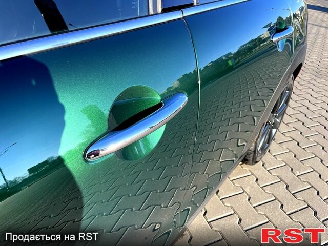 Зелений Міні Hatch, об'ємом двигуна 2 л та пробігом 100 тис. км за 16000 $, фото 1 на Automoto.ua