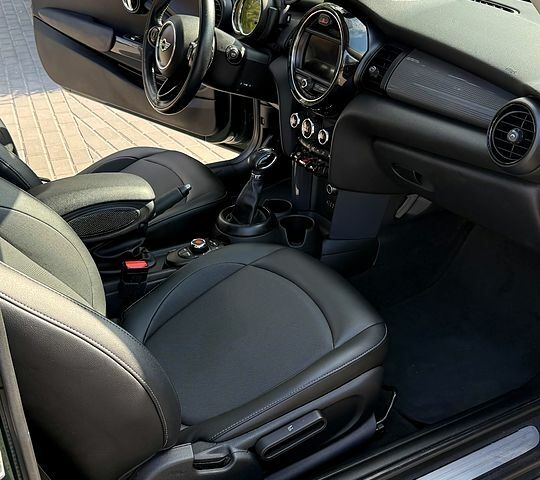 Зелений Міні Hatch, об'ємом двигуна 1.5 л та пробігом 104 тис. км за 14999 $, фото 6 на Automoto.ua
