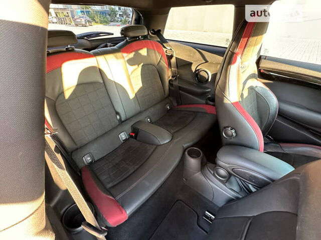 Зеленый Мини Hatch, объемом двигателя 2 л и пробегом 91 тыс. км за 20999 $, фото 2 на Automoto.ua