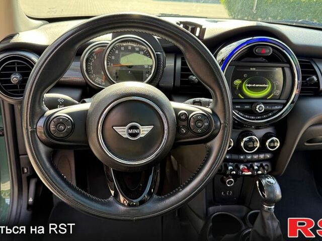 Зелений Міні Hatch, об'ємом двигуна 1.5 л та пробігом 104 тис. км за 14999 $, фото 5 на Automoto.ua