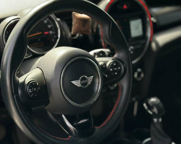 Зеленый Мини Hatch, объемом двигателя 2 л и пробегом 109 тыс. км за 16500 $, фото 10 на Automoto.ua