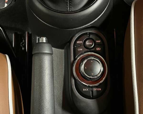 Зелений Міні Hatch, об'ємом двигуна 1.5 л та пробігом 10 тис. км за 29700 $, фото 64 на Automoto.ua