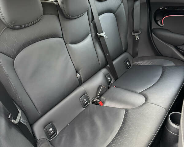 Зеленый Мини Hatch, объемом двигателя 1.5 л и пробегом 80 тыс. км за 23000 $, фото 9 на Automoto.ua