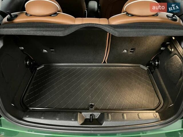 Зелений Міні Hatch, об'ємом двигуна 1.5 л та пробігом 10 тис. км за 29700 $, фото 23 на Automoto.ua
