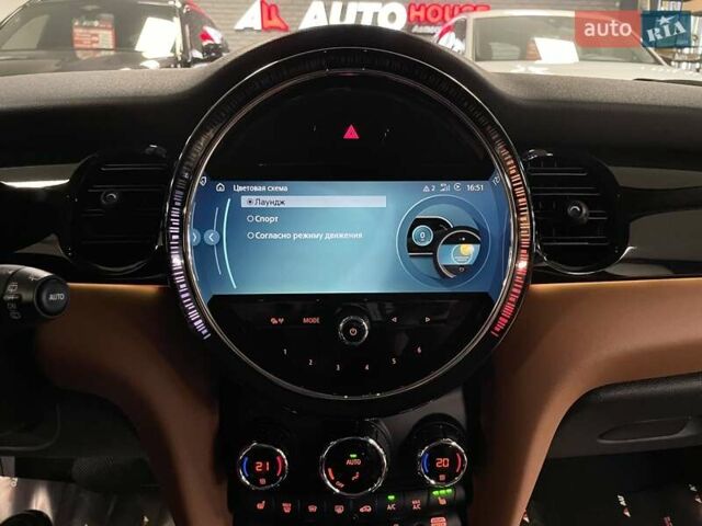 Зелений Міні Hatch, об'ємом двигуна 1.5 л та пробігом 10 тис. км за 29700 $, фото 52 на Automoto.ua