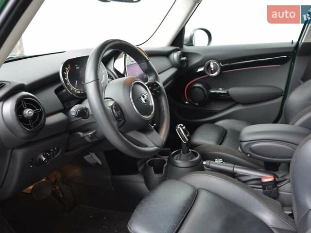 Зелений Міні Hatch, об'ємом двигуна 1.5 л та пробігом 83 тис. км за 24500 $, фото 4 на Automoto.ua