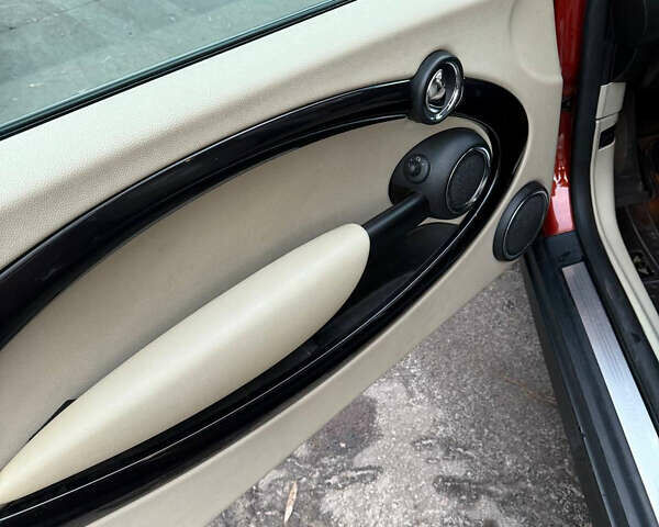 Оранжевый Мини Hatch, объемом двигателя 1.6 л и пробегом 185 тыс. км за 7700 $, фото 24 на Automoto.ua