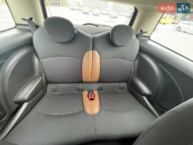 Оранжевый Мини Hatch, объемом двигателя 1.6 л и пробегом 85 тыс. км за 10500 $, фото 11 на Automoto.ua