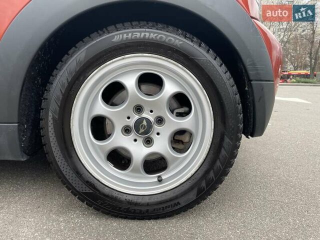 Оранжевый Мини Hatch, объемом двигателя 1.6 л и пробегом 85 тыс. км за 10500 $, фото 17 на Automoto.ua