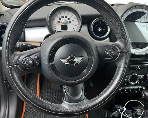 Оранжевый Мини Hatch, объемом двигателя 1.6 л и пробегом 85 тыс. км за 10500 $, фото 6 на Automoto.ua