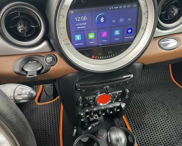 Оранжевый Мини Hatch, объемом двигателя 1.6 л и пробегом 85 тыс. км за 10500 $, фото 7 на Automoto.ua