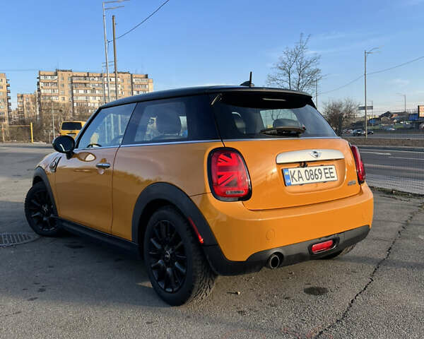 Оранжевый Мини Hatch, объемом двигателя 1.5 л и пробегом 120 тыс. км за 11500 $, фото 3 на Automoto.ua