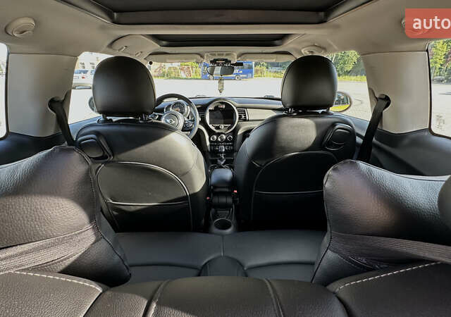 Оранжевый Мини Hatch, объемом двигателя 1.5 л и пробегом 156 тыс. км за 12700 $, фото 19 на Automoto.ua