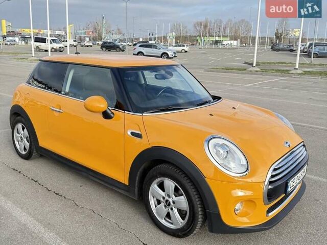 Оранжевый Мини Hatch, объемом двигателя 1.5 л и пробегом 65 тыс. км за 13000 $, фото 2 на Automoto.ua