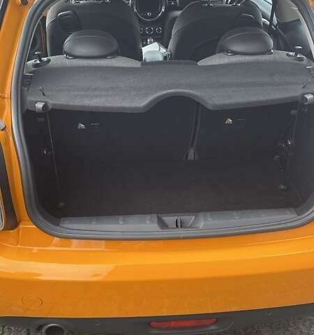 Оранжевый Мини Hatch, объемом двигателя 1.5 л и пробегом 104 тыс. км за 15900 $, фото 9 на Automoto.ua
