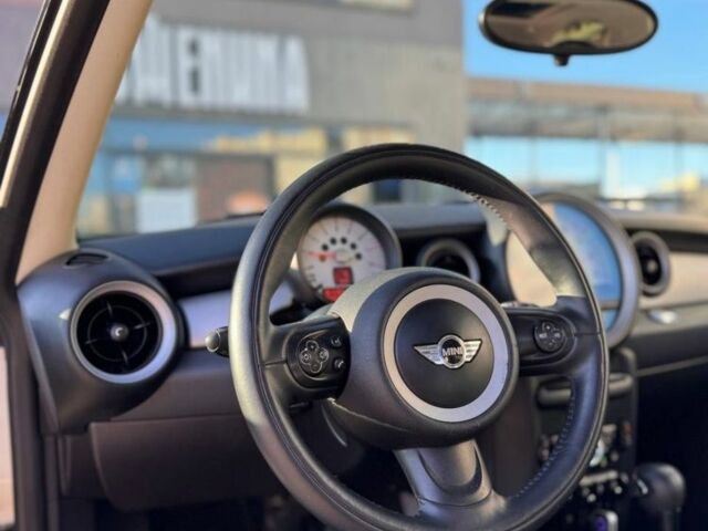 Мини Мини 2011 в Харькове на Automoto.ua Белый Мини Мини, объемом двигателя 1.6 л и пробегом 170 тыс. км за 8500 $, фото 7 на Automoto.ua