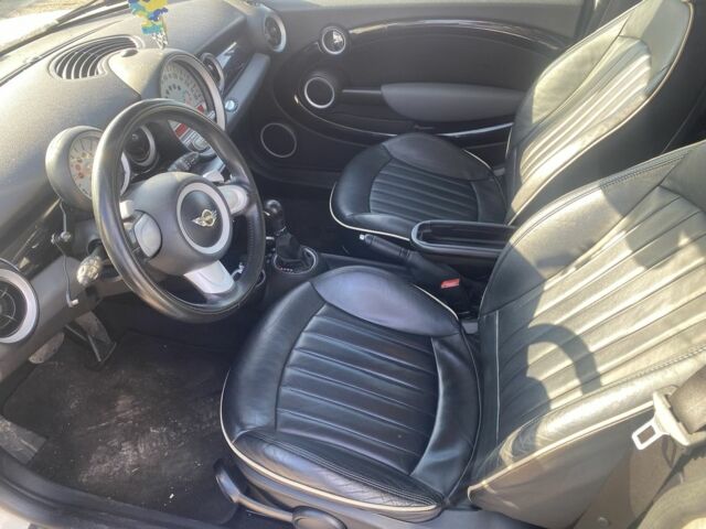 Белый Мини Мини, объемом двигателя 1.4 л и пробегом 81 тыс. км за 6800 $, фото 4 на Automoto.ua