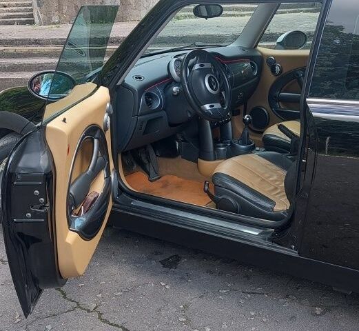 Чорний Міні Mini, об'ємом двигуна 1.6 л та пробігом 224 тис. км за 5305 $, фото 13 на Automoto.ua