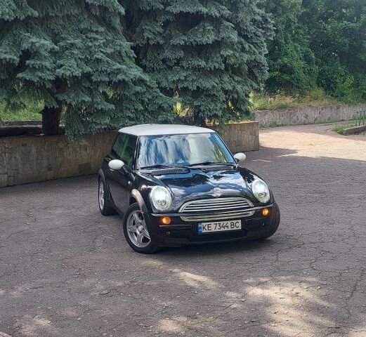 Чорний Міні Mini, об'ємом двигуна 1.6 л та пробігом 224 тис. км за 5305 $, фото 3 на Automoto.ua