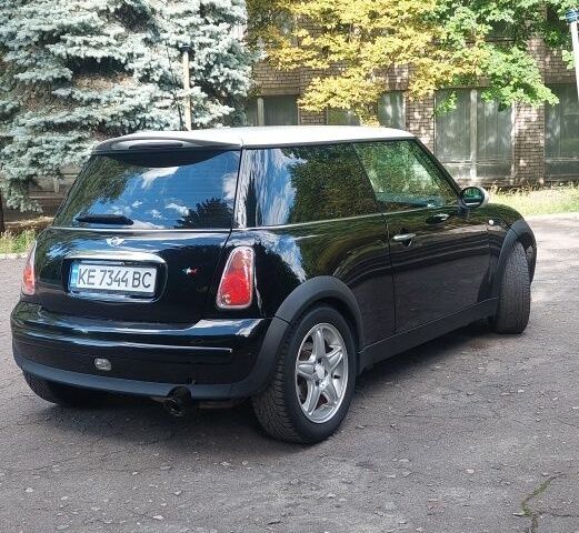 Чорний Міні Mini, об'ємом двигуна 1.6 л та пробігом 224 тис. км за 5305 $, фото 15 на Automoto.ua