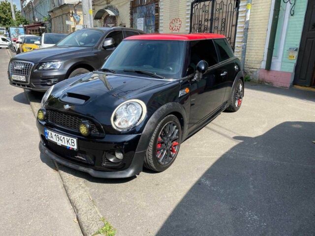 Чорний Міні Mini, об'ємом двигуна 0.16 л та пробігом 143 тис. км за 13745 $, фото 1 на Automoto.ua