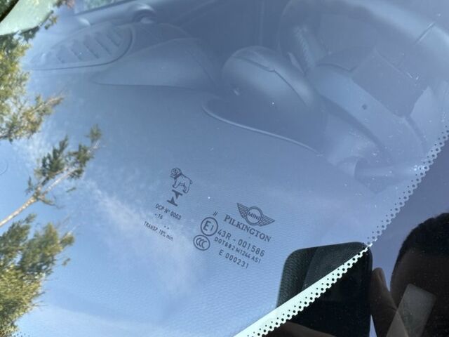 Черный Мини Мини, объемом двигателя 2 л и пробегом 192 тыс. км за 15499 $, фото 5 на Automoto.ua