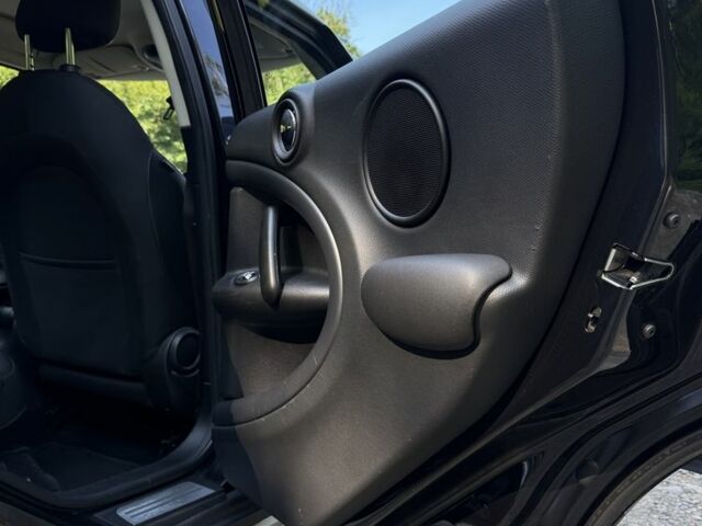 Черный Мини Мини, объемом двигателя 2 л и пробегом 192 тыс. км за 15499 $, фото 13 на Automoto.ua