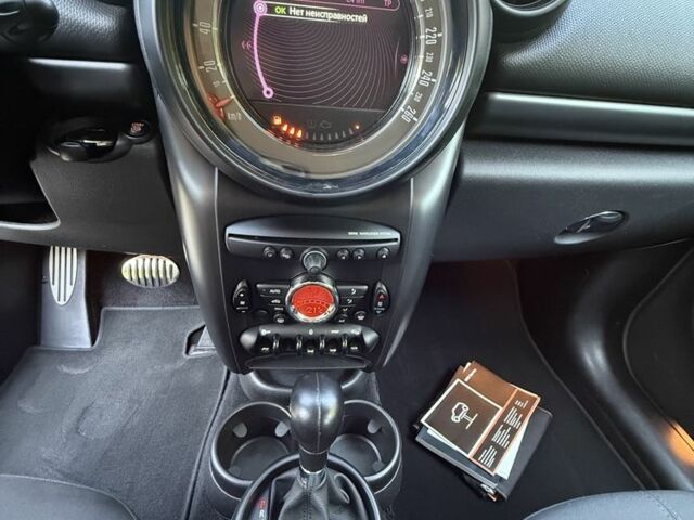 Черный Мини Мини, объемом двигателя 2 л и пробегом 192 тыс. км за 15499 $, фото 8 на Automoto.ua