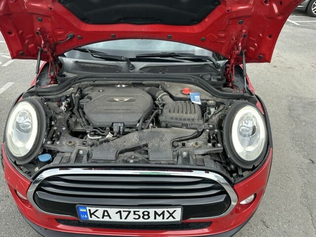 Червоний Міні Mini, об'ємом двигуна 1.5 л та пробігом 59 тис. км за 15900 $, фото 3 на Automoto.ua