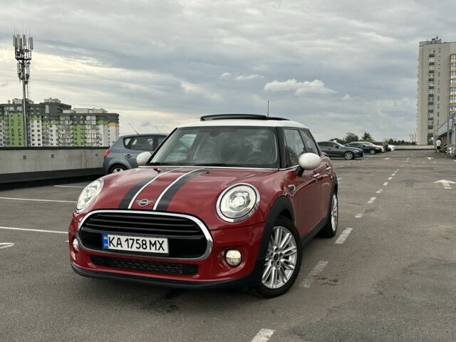 Червоний Міні Mini, об'ємом двигуна 1.5 л та пробігом 59 тис. км за 15900 $, фото 4 на Automoto.ua