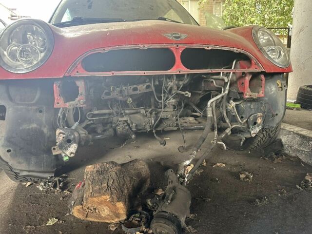 Червоний Міні Mini, об'ємом двигуна 1.6 л та пробігом 2 тис. км за 2500 $, фото 4 на Automoto.ua