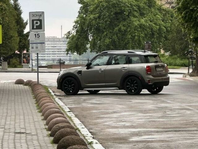 Сірий Міні Mini, об'ємом двигуна 1.5 л та пробігом 46 тис. км за 15500 $, фото 1 на Automoto.ua