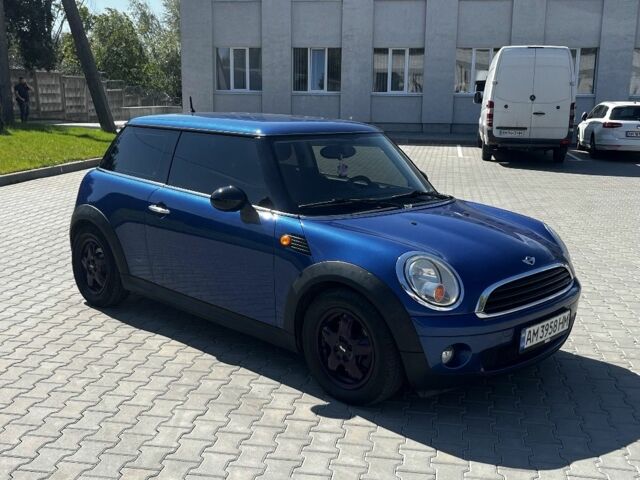 Синій Міні Mini, об'ємом двигуна 1.4 л та пробігом 195 тис. км за 4293 $, фото 4 на Automoto.ua