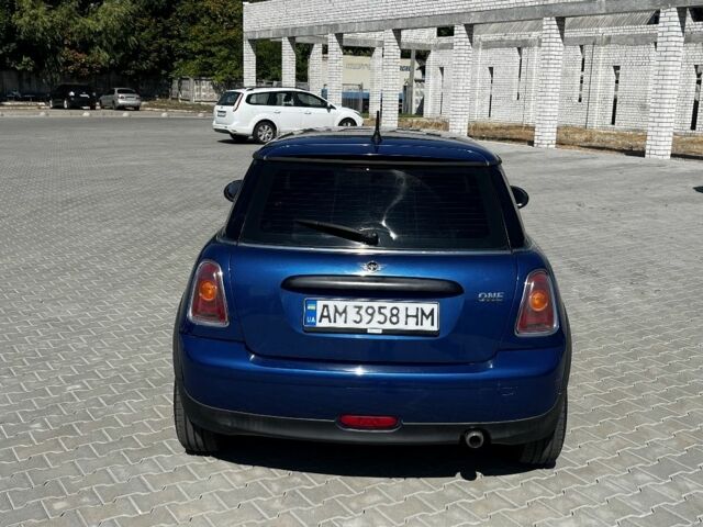 Синій Міні Mini, об'ємом двигуна 1.4 л та пробігом 195 тис. км за 4293 $, фото 3 на Automoto.ua