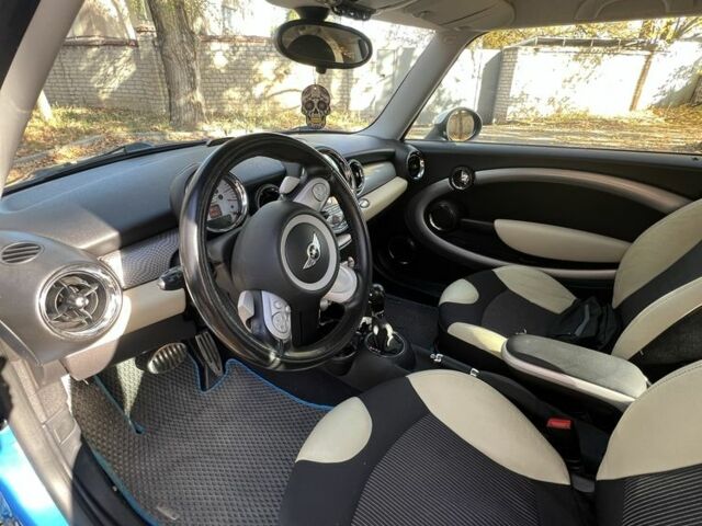 Синій Міні Mini, об'ємом двигуна 1.6 л та пробігом 123 тис. км за 6700 $, фото 10 на Automoto.ua