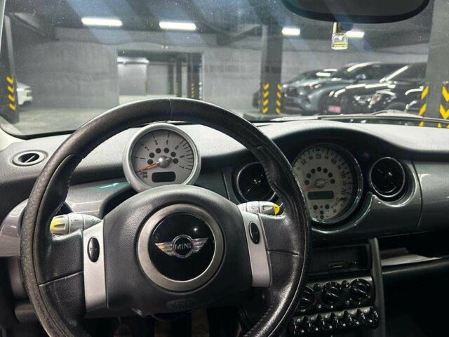 Білий Міні One, об'ємом двигуна 1.4 л та пробігом 266 тис. км за 4700 $, фото 10 на Automoto.ua